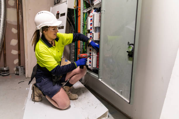 Best Residential Electrician Services  in Los Angeles, CA